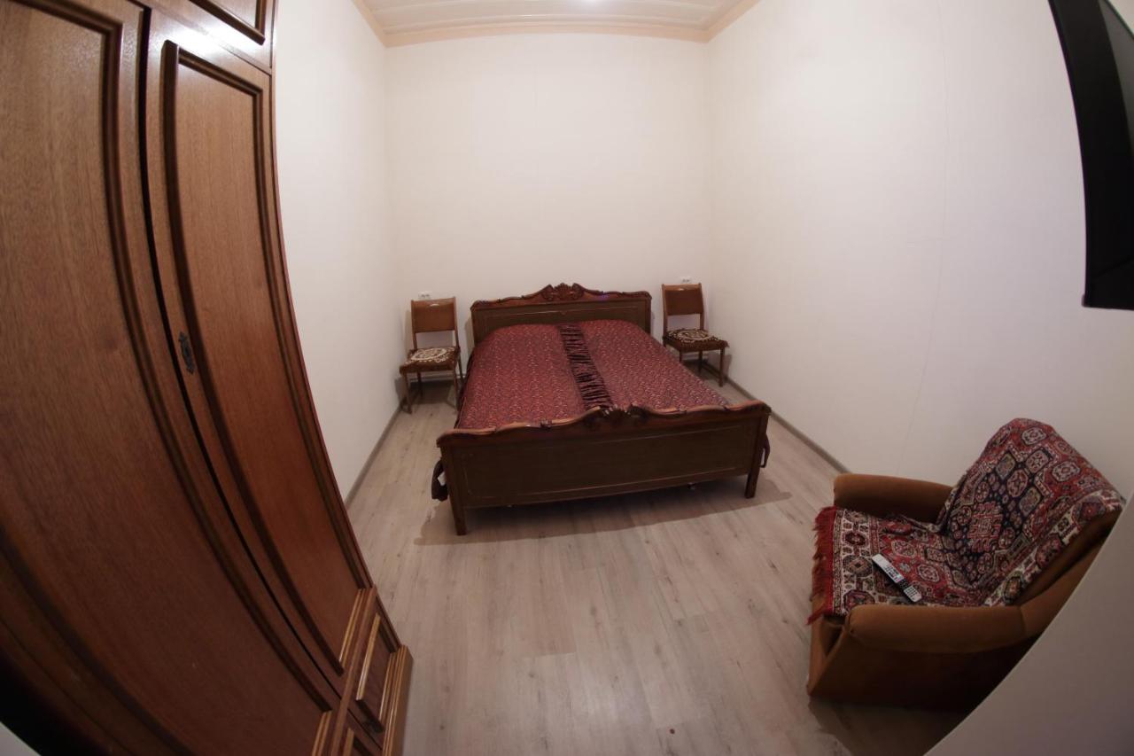 Vanand Guest House Gyumri ภายนอก รูปภาพ