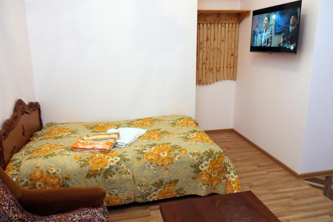 Vanand Guest House Gyumri ภายนอก รูปภาพ