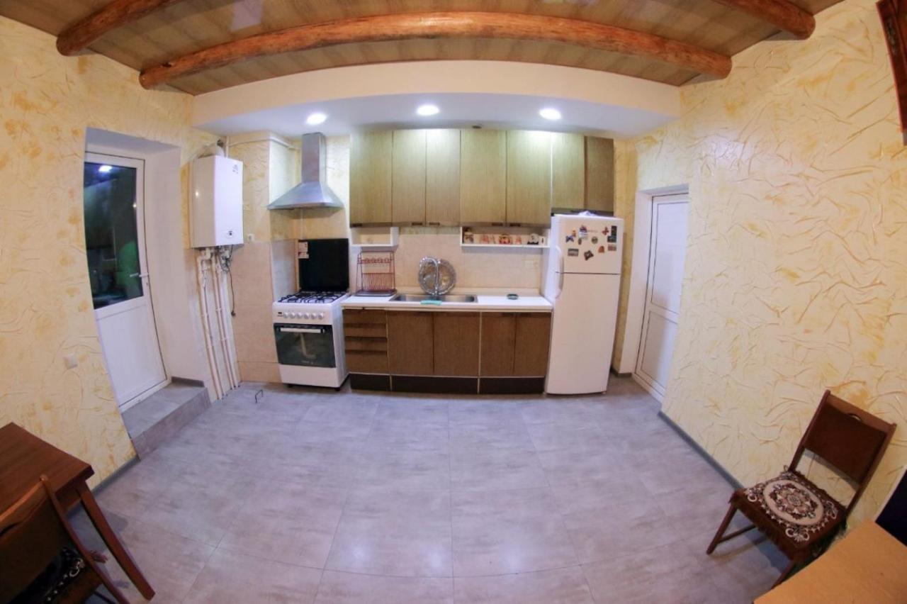Vanand Guest House Gyumri ภายนอก รูปภาพ